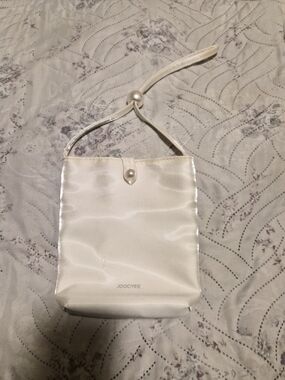 JOOCYEE The World Is My Oyster Collection Pearly Satin Bucket Bag / Wristlet